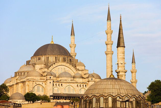 turkey-istanbul-interior-suleymaniye-mosque.jpg