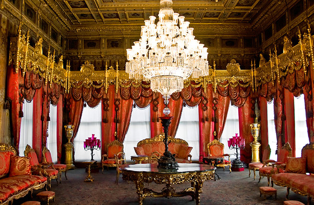 turkey-istanbul-interior-dolmabahce-palace.jpg