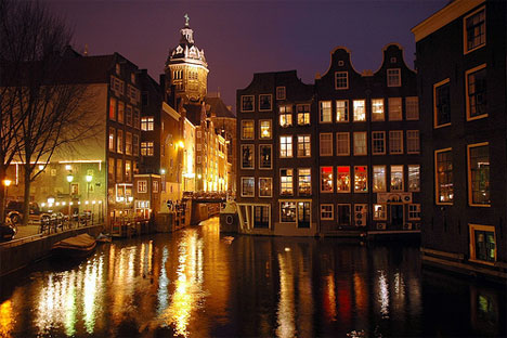 amsterdam-night.jpg