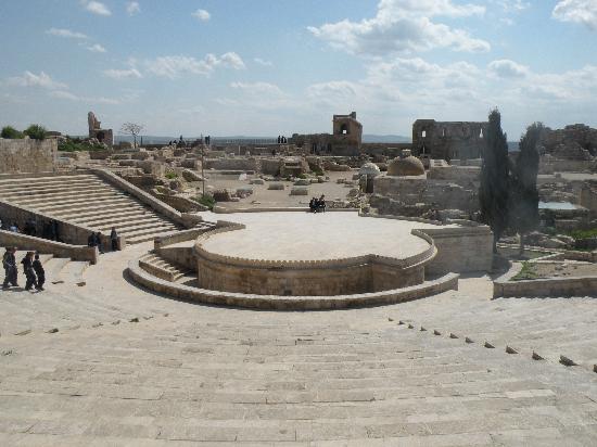 amphitheatre.jpg