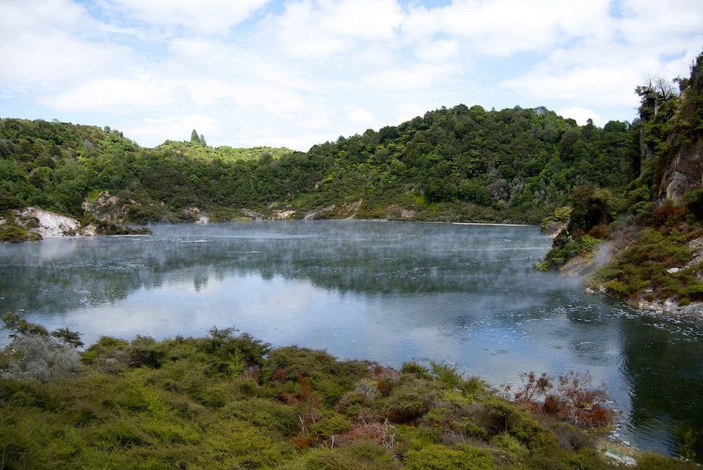 The-lake-was-born-out-of-a-large-volcanic-eruption-in-1886.jpg