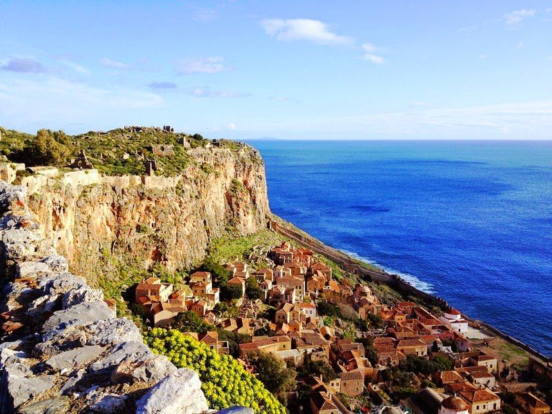 Monemvasia-in-Greece-is-an-impressive-castle-town-in-south-eastern-Peloponnese.jpg