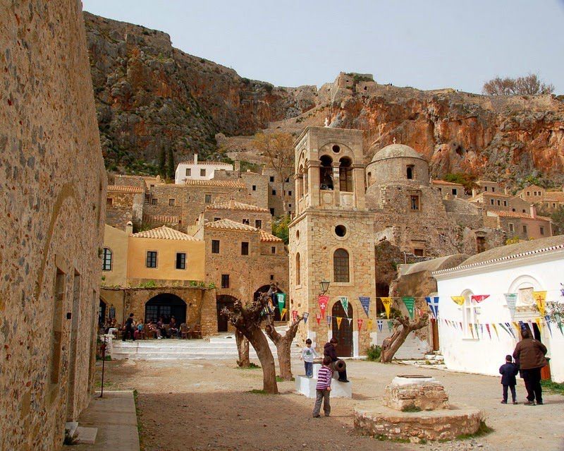 Monemvasia-Greece-was-entirely-carved-on-the-back-side-of-a-sea-rock-in-the-Medieval-times.jpg