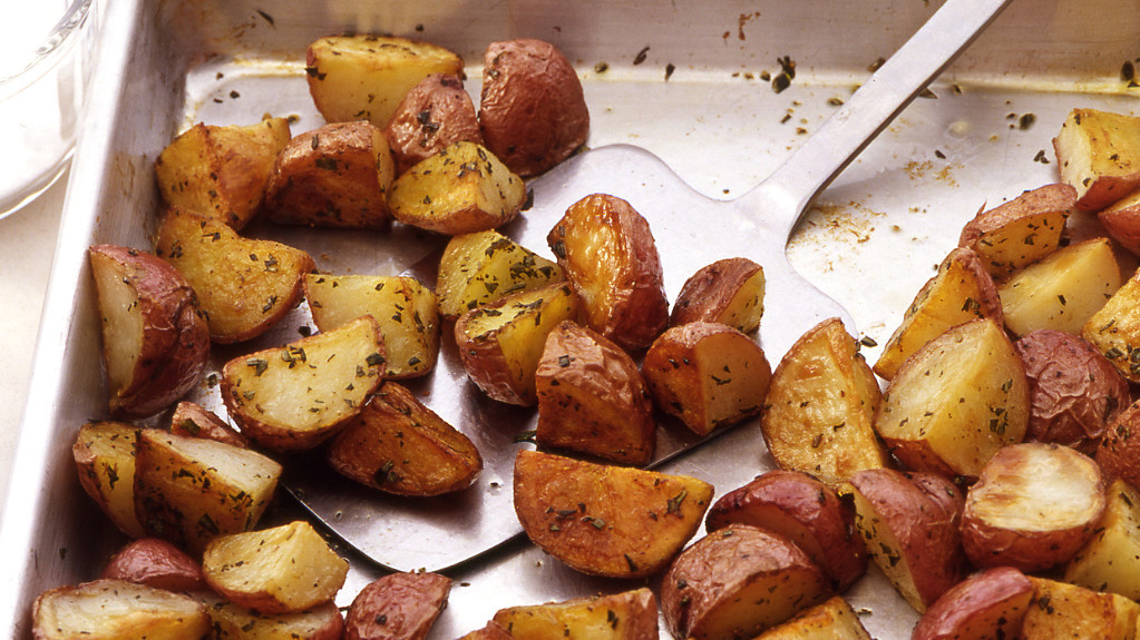 roasted-red-potatoes-A100770_horiz.jpg