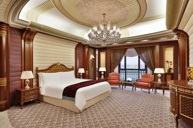 Hotels-in-Jeddah-4.jpg