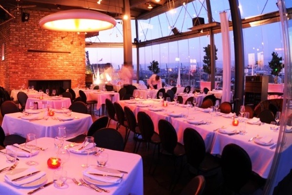 Restaurants-in-%C4%B0stikl%C3%A2l-street-istanbul3.jpg