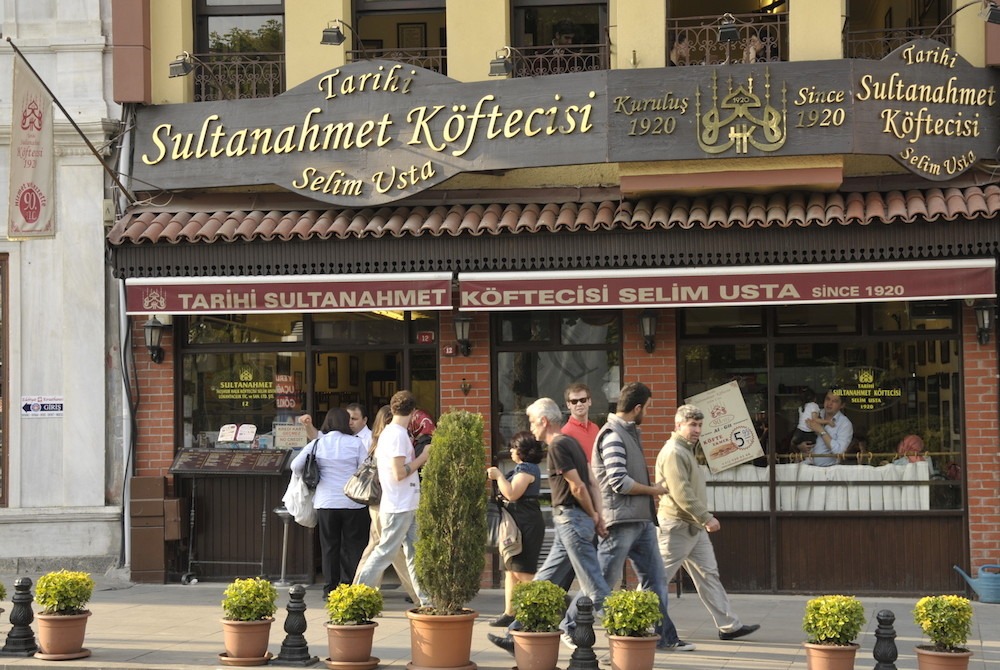 Best-Sultanahmet-Restaurants-in-Istanbul-1.jpg