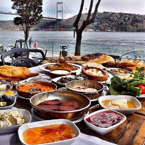 nezih-restaurant-istanbul.jpg