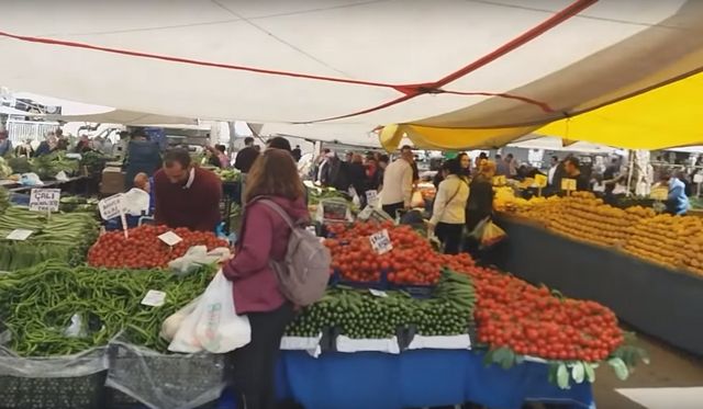 Kadikoy-Istanbul-Market-10.jpg