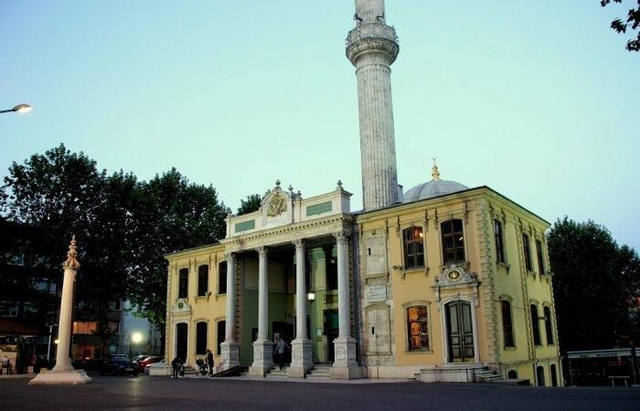 Shishli-Street-istanbul_2.jpg