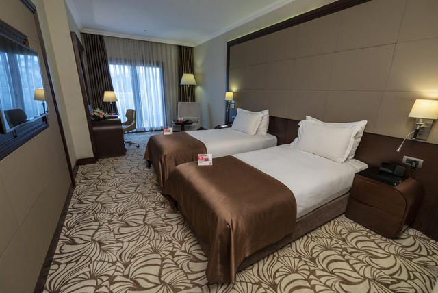 a-Hotel-Suites-by-Wyndham-%C4%B0stanbul-Merter-1-1.jpg