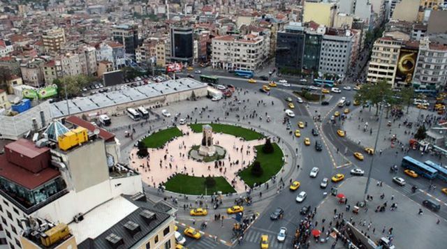 Osmanbey-market-in-Istanbul-5.jpg