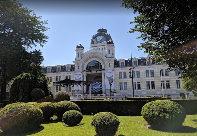 Lumiere-Palace.jpg