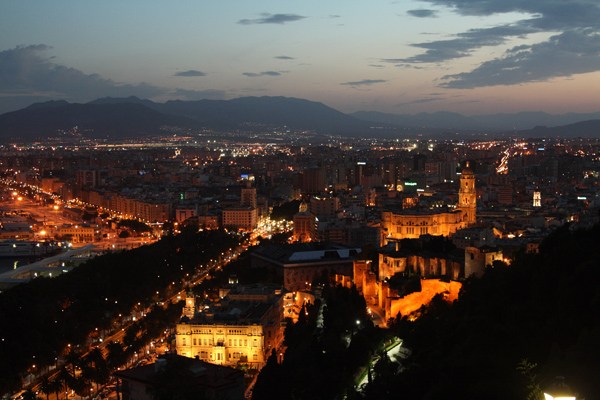 malaga_Night-View.jpg