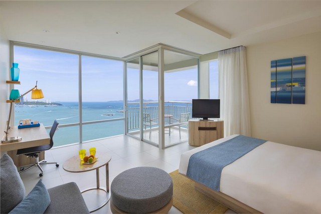 Holiday-inn-pattaya-2.jpg