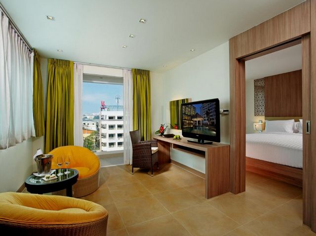 Centara-pattaya-hotel-5.jpg