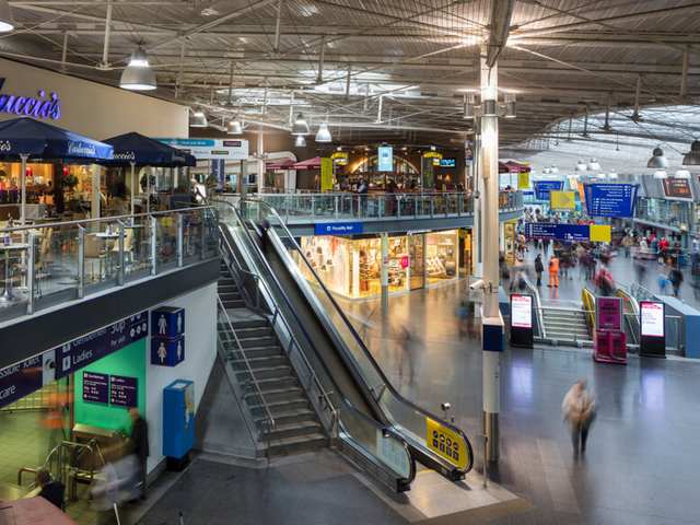 Manchester-piccadilly-station.jpg