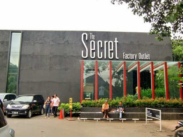 Outlet-Bandung-3.jpg