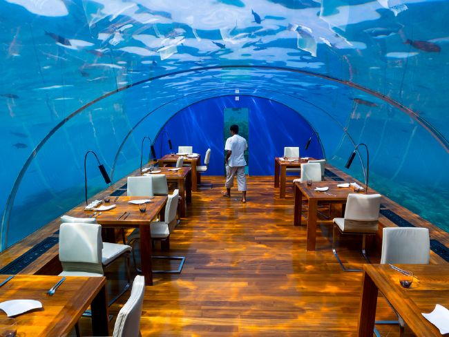 %20Restaurant%20-%20Rangali%20Island,%20Maldives_0.jpg