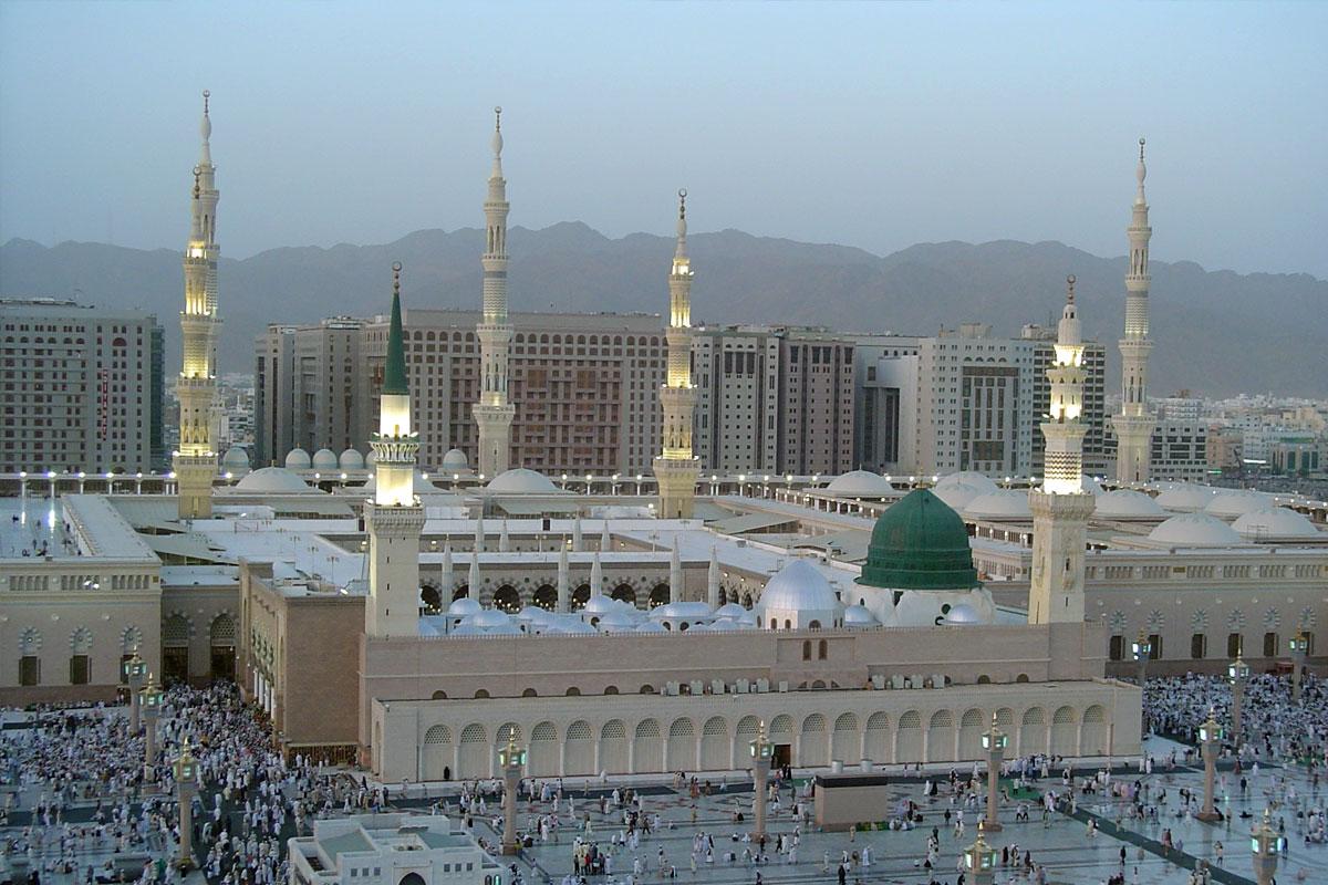 Al-Masjid-an-Nabawi.jpg