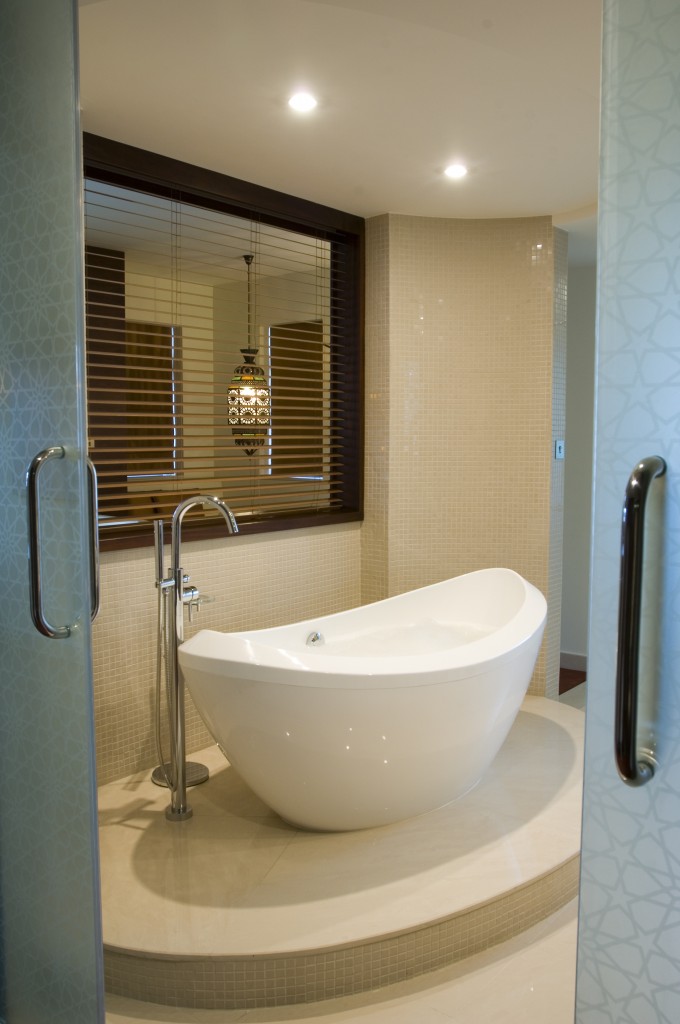 AM-Burj-View-Suite-Bathroom.jpg