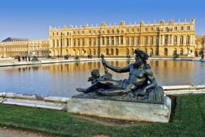 -%D9%81%D8%B1%D8%B3%D8%A7%D9%8A-Versailles-300x200.jpg