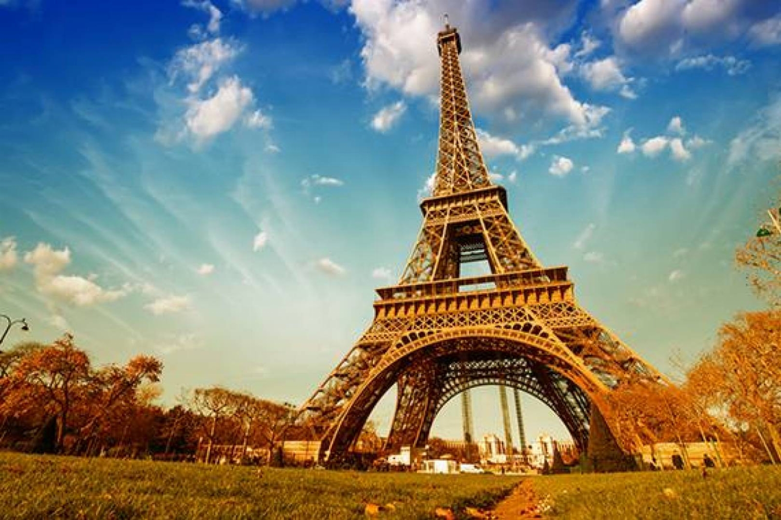 Eiffel-Tower.jpg