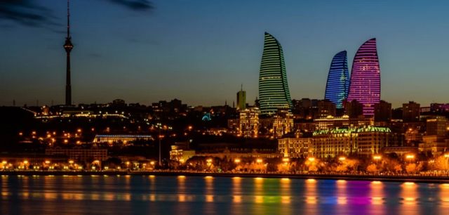 Baku-Eye-2.jpg