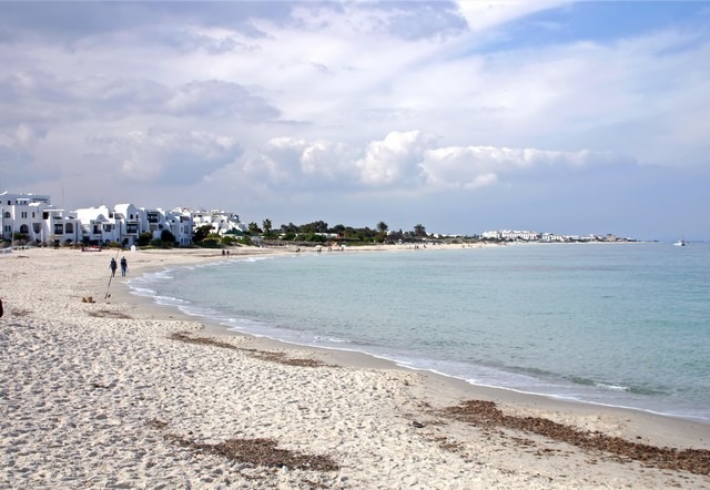 Kantaoui_Beach.jpg