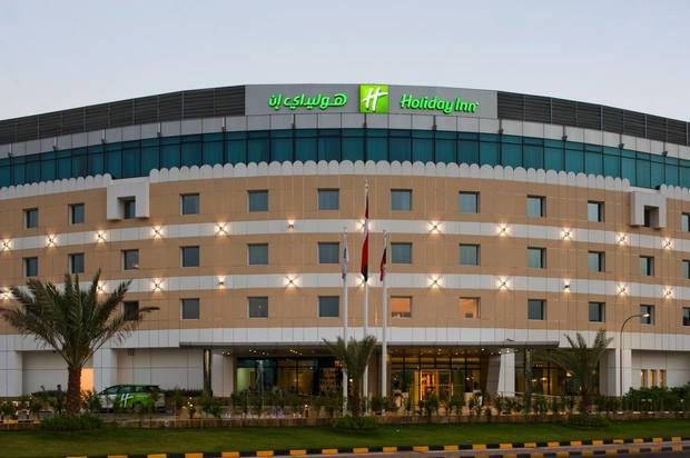 Holiday-Inn-Muscat-Al-Seeb-2.jpg