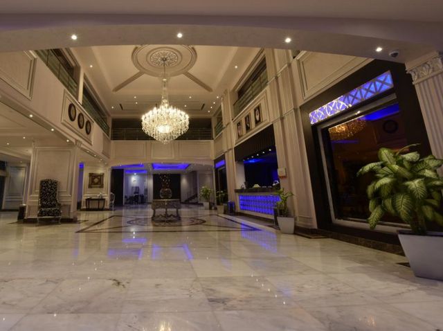 hotelbluenightJeddah-3.jpg