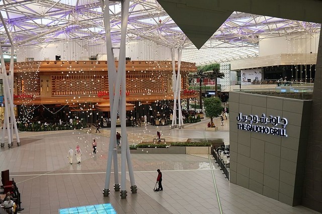 Avenues-Mall-of-Kuwait-3.jpg