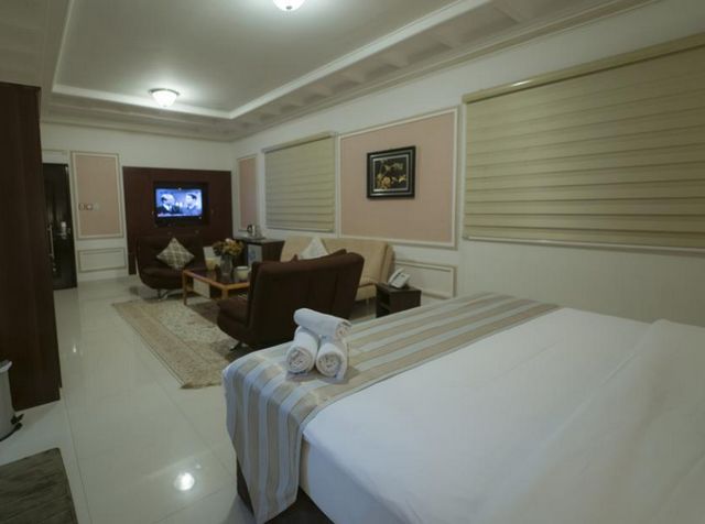 Weekend-Hotel-muscat2.jpg