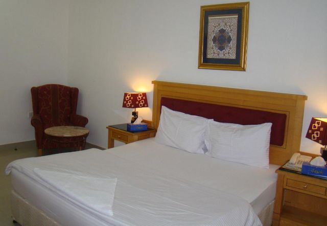 Savoy-Inn-Hotel-muscat.jpg