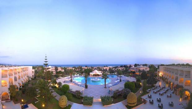 Le-Royal-Hotels-and-Resorts-Hammamet-2.jpg