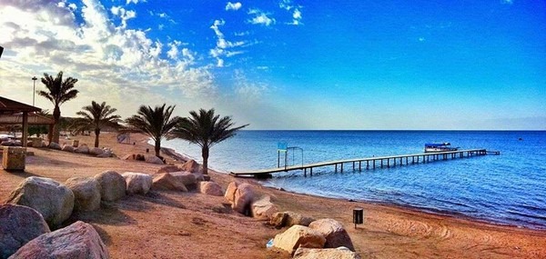 The-southern-shore-of-Aqaba-1.jpg