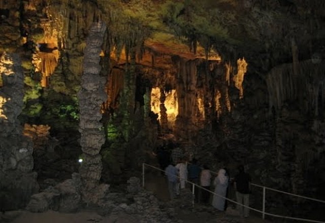 Cave-Ain-Faza-6.jpg