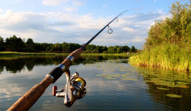 fishing-in-al-asfar-lake.jpg