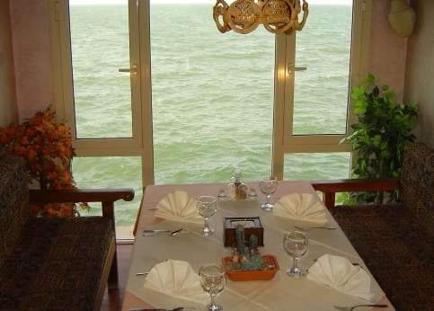 Restaurants-in-Dammam-Corniche3.jpg