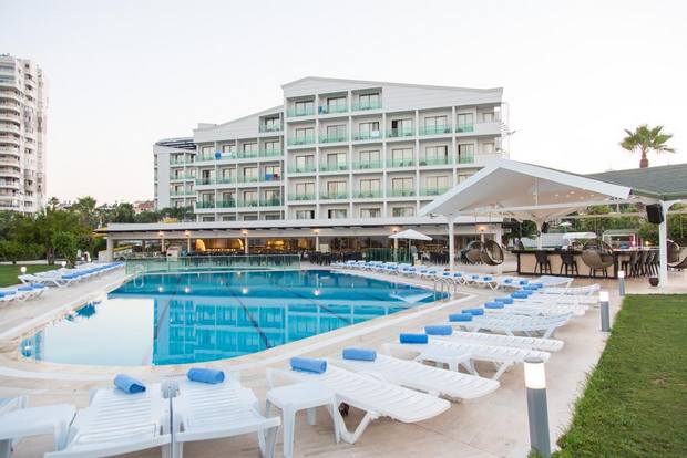 Antalya-hotels-4-stars-1.jpg