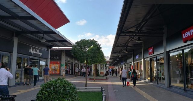 Outlet-Center-Izmit-2.jpg