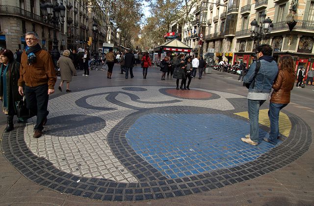 The-most-famous-street-in-Barcelona-1.jpg