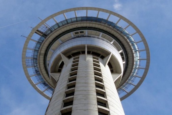 Sky-Tower-in-Auckland1.jpg