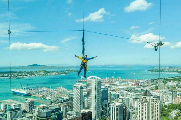 Sky-Tower-in-Auckland.jpg