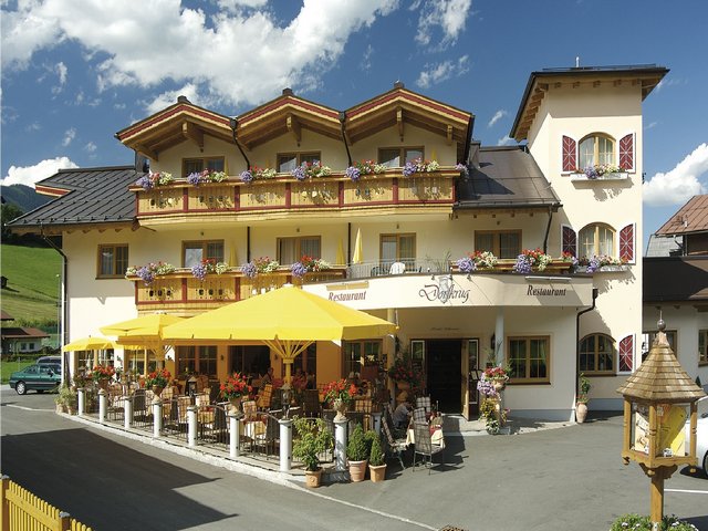 Kabrun-Restaurants-4.jpg