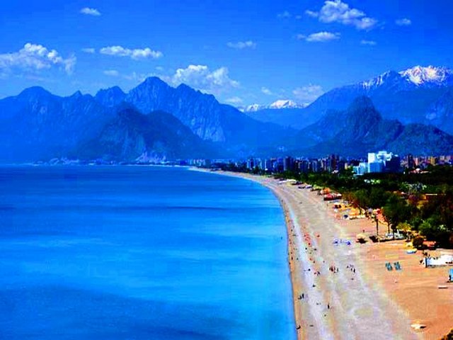 Lara-Antalya-2.jpg