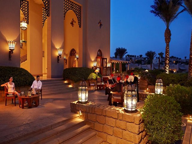 Four-Seasons-Resort-Sharm-El-Sheikh-2.jpg