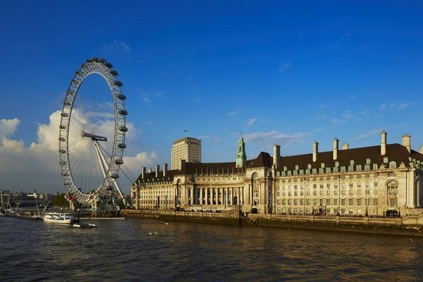 London-Marriott-Hotel-County-Hall.jpg