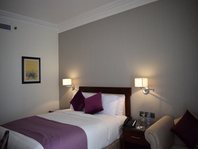 AlHamraHotelJeddah-Room1.jpg