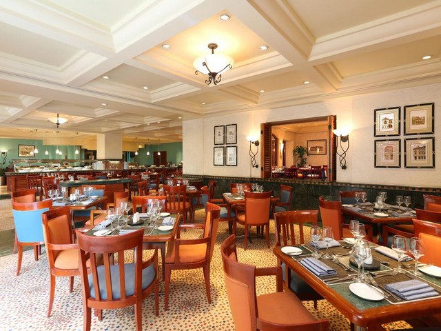 RadissonBluRiyadh-Restaurant.jpg